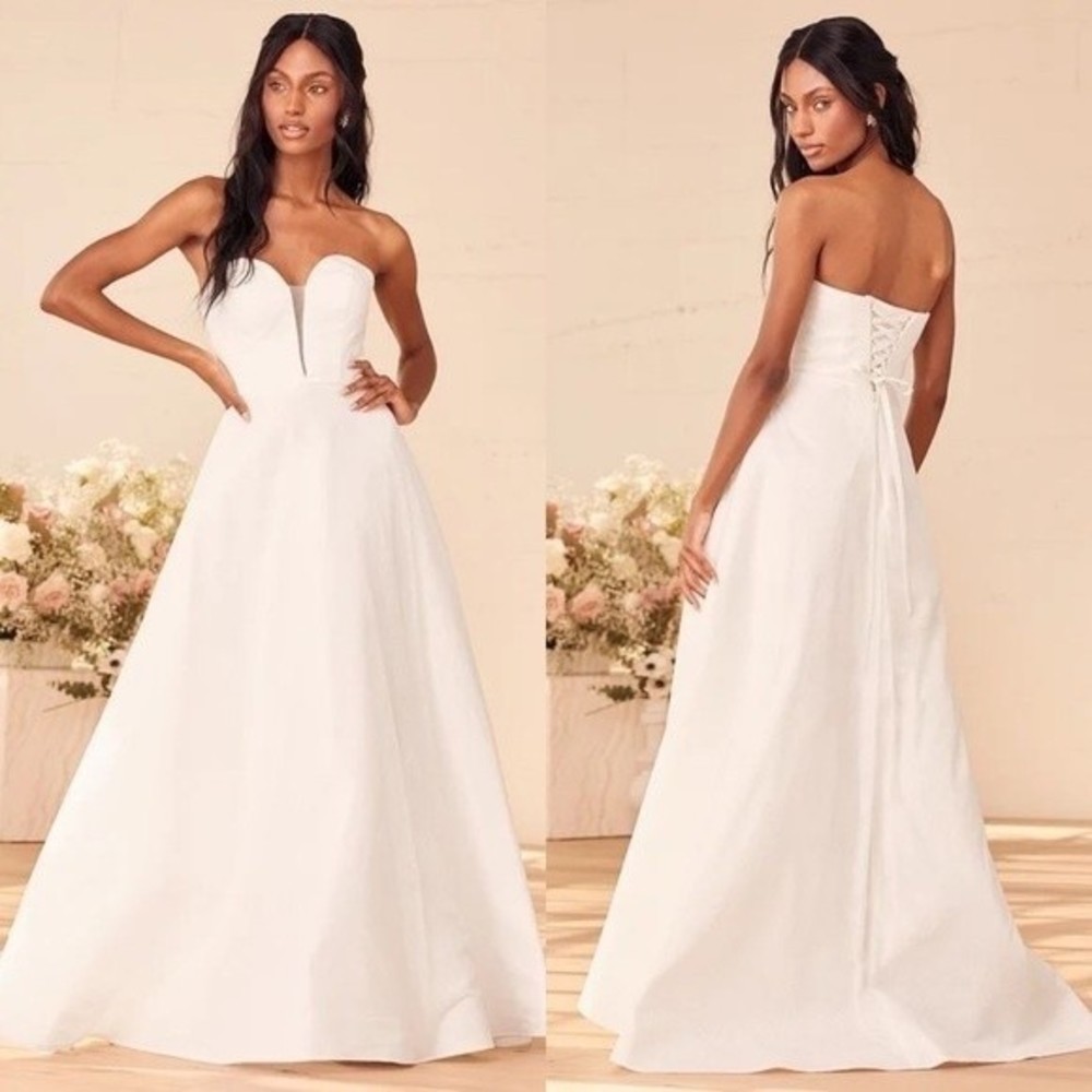 NWT Lulus Storybook Romance White Glitter Lace-Up Strapless A-Line Gown Size 8
